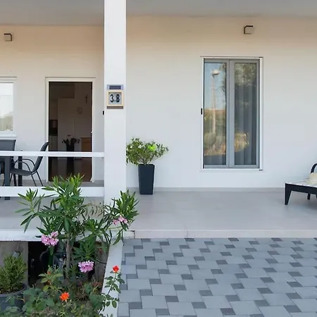 House Rogoznica Podglavica