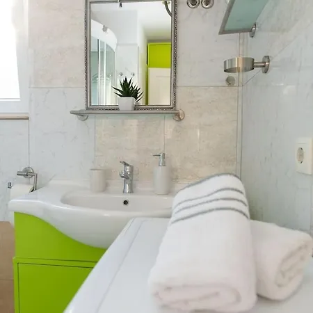 House Rogoznica Vikendica