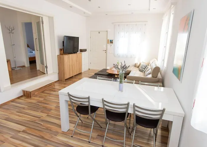 House Rogoznica Vakantiehuis *