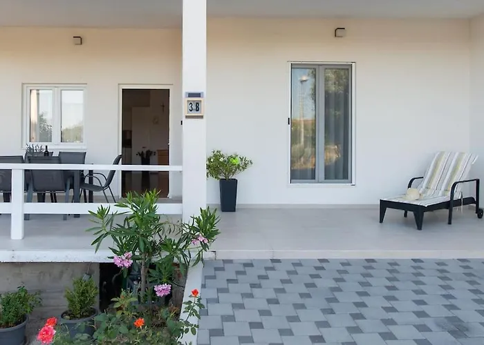 House Rogoznica Podglavica