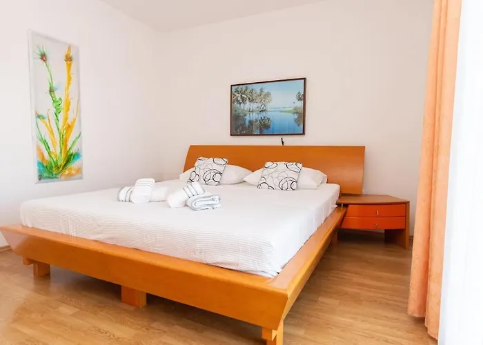 House Rogoznica Vikendica